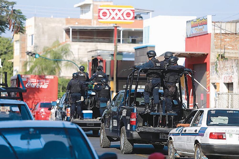 Las investigaciones señalan que mandos estarían vinculados con células delictivas; en los últimos días, al menos 12 personas fueron baleadas (ARCHIVO EL UNIVERSAL)