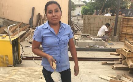 “Más pesado, pero mejor pagado”, dicen mujeres albañiles en Oaxaca