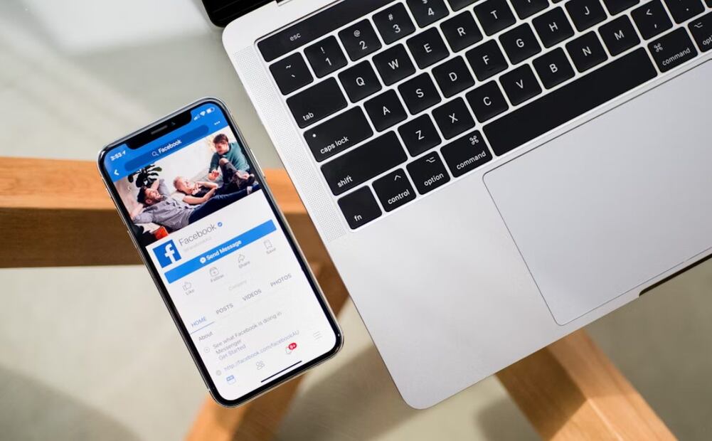 Facebook castigará a quienes roban contenido de otros. Imagen: Unsplash
