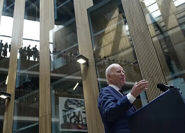 Biden celebra los "visibles" beneficios del acuerdo de paz en Irlanda del Norte a 25 años