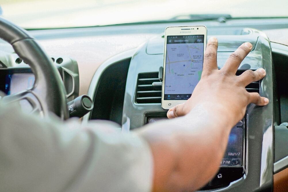 Recientemente las apps Uber y Cabify se han visto implicadas en escándalos que ponen en duda la seguridad en sus servicios (ARCHIVO EL UNIVERSAL)