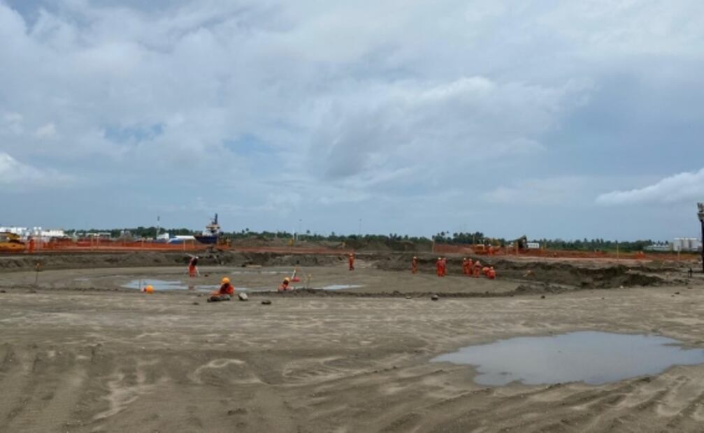 Lluvia deja encharcamientos en refinería Dos Bocas; Sener niega inundaciones