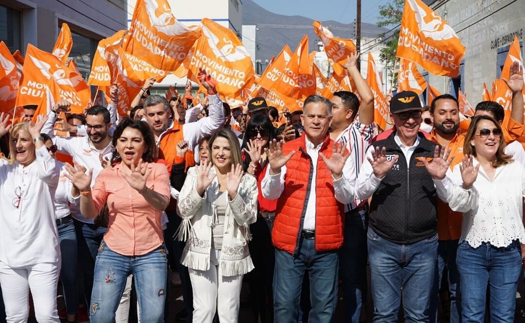 Díez Gutiérrez acudió al IETAM acompañado del coordinador nacional de MC, Dante Delgado; y de la diputada federal, Ivonne Ortega. Foto: Especial