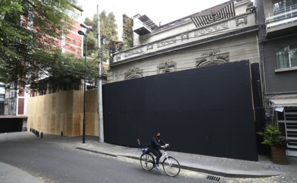 Casa de Andrés Roemer amurallada. Foto: Archivo EL UNIVERSAL