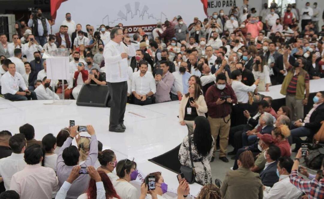 El diputado Sibaja subrayó que es la primera vez que un canciller acude a Ecatepec a escuchar a la gente. Foto: Especial 