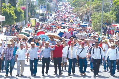 Buscan disputar liderazgo del SNTE en el magisterio