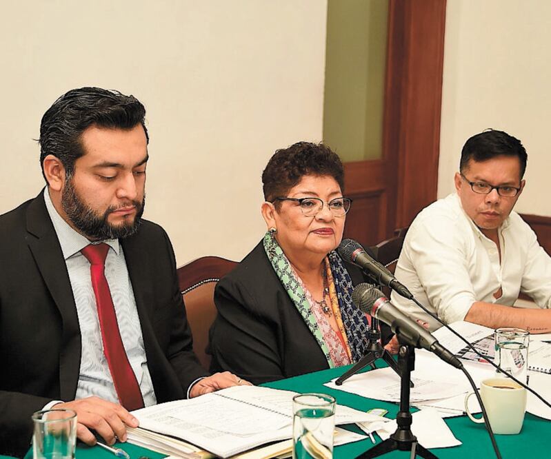 La fiscal capitalina, Ernestina Godoy, se reunió con integrantes de la Comisión de Administración y Procuración de Justicia del Congreso local. Foto: ESPECIAL