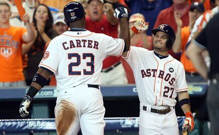 Astros gana y aventaja serie a Royals