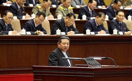 El líder de Corea del Norte, Kim Jong-un, ordena lanzar "nuevo tipo" de misil, reportan