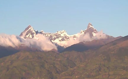 Al menos cuatro muertos tras avalancha en la montaña más alta de Ecuador