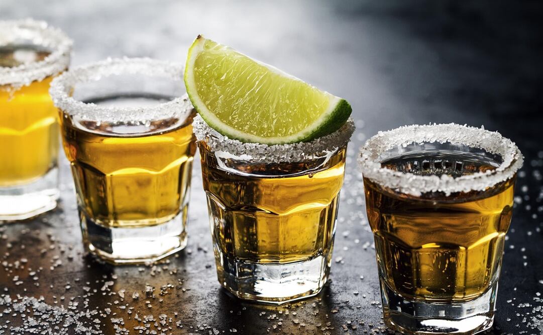 Con degustaciones, maridajes y eventos culturales y musicales se honrará al destilado mexicano. Foto: Istockphoto