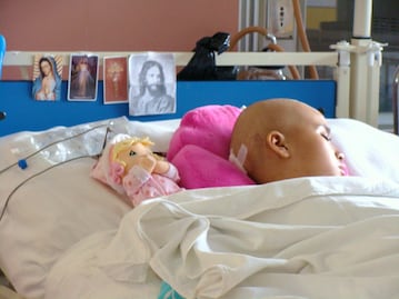 El cáncer provoca 8.8 millones de muertes al año: OMS