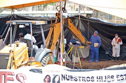 Trasladan a panteón 4 cuerpos de Tetelcingo