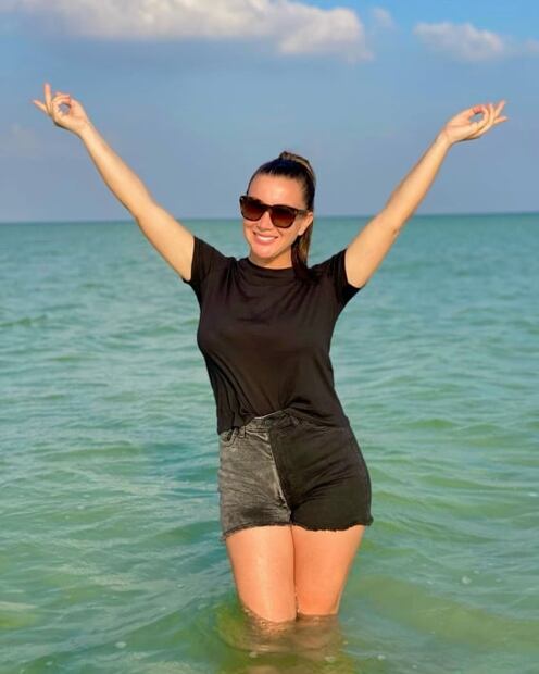 Mariazel reveló nuevos detalles del momento en que le pidieron no usar bikini en una playa de Qatar