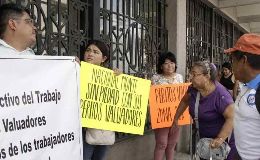 Protestas ante el Monte Nacional de Piedad en Mérida. Foto: Especial/Archivo