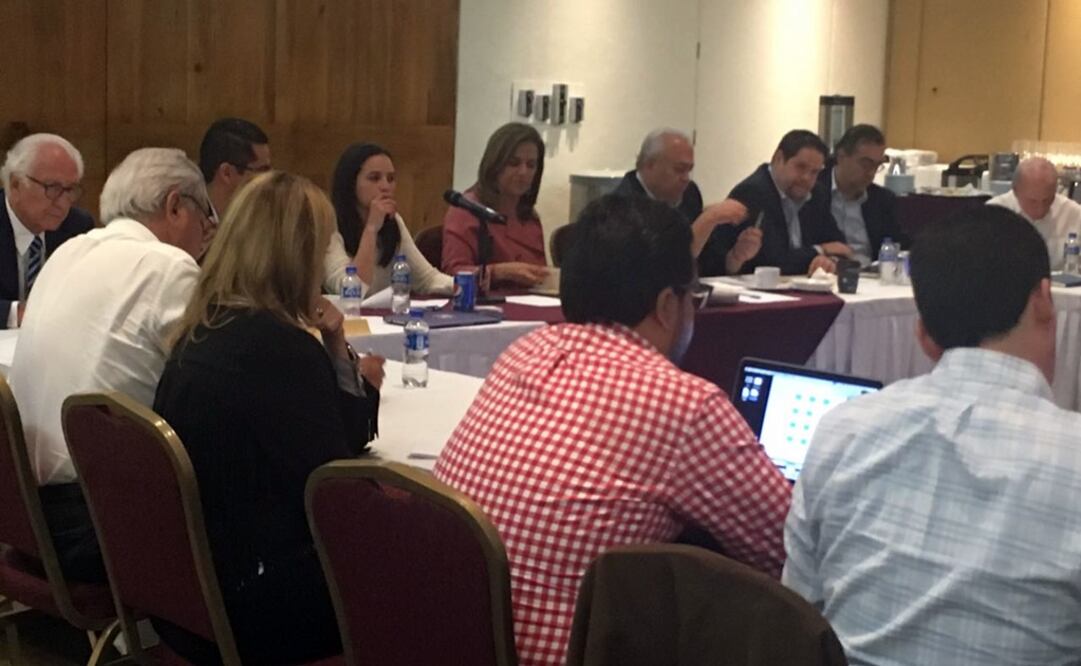 Los asistentes expresaron su apoyo a la ex primera dama y se comprometieron a acompañarla en su aspiración por la candidatura presidencial. /Especial