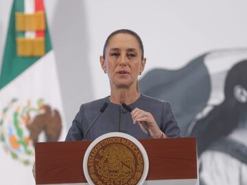 Sheinbaum reprueba actos violentos en oficinas del SNTE; reitera que no caerá en provocaciones de la CNTE