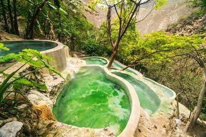 Pozas azules y cascadas: cuánto cuesta ir a La Gloria Tolantongo