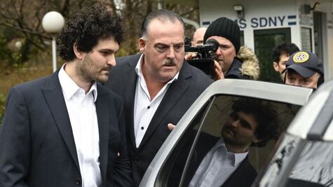 Fundador de FTX sale en libertad condicional con una fianza de 250 mdd