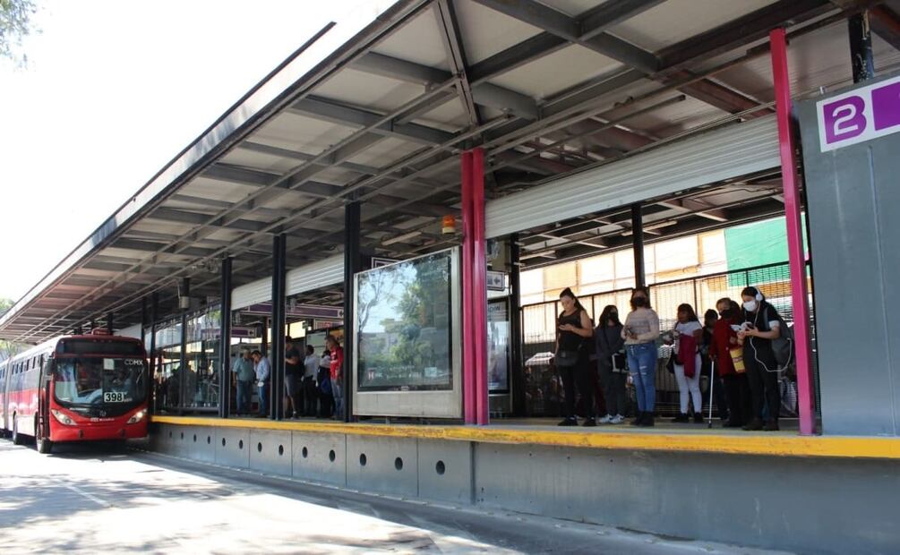Metrobús Tacubaya, Línea 2. Foto: Especial