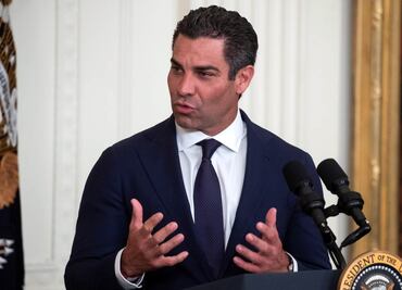 Alcalde de Miami se convierte en el primer hispano en campaña para las presidenciales de 2024 en EU