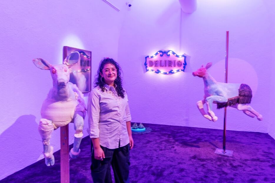 “Fábula rota y los cuerpos que olvidaron huir”, obra de Cosa Rapozo, instalada en el Museo de Arte Contemporáneo de Monterrey.
Foto: Museo MARCO, cortesía