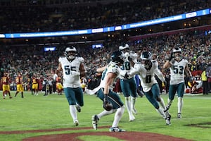 Philadelphia Eagles amarran segundo título consecutivo en la División Este de la NFC; clasifican a los playoffs de la NFL