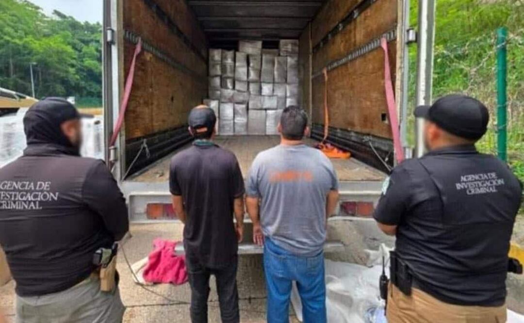 El camión fue hallado en el tramo carretero Las Choapas-Ocozocoautla en Tabasco (04/07/2025). Foto: Especial