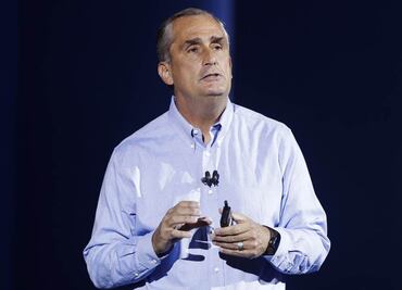 CEO de Intel renuncia por relación personal dentro de la firma