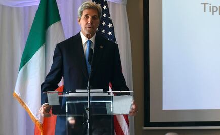 John Kerry niega colaborar con FBI en investigación sobre Clinton