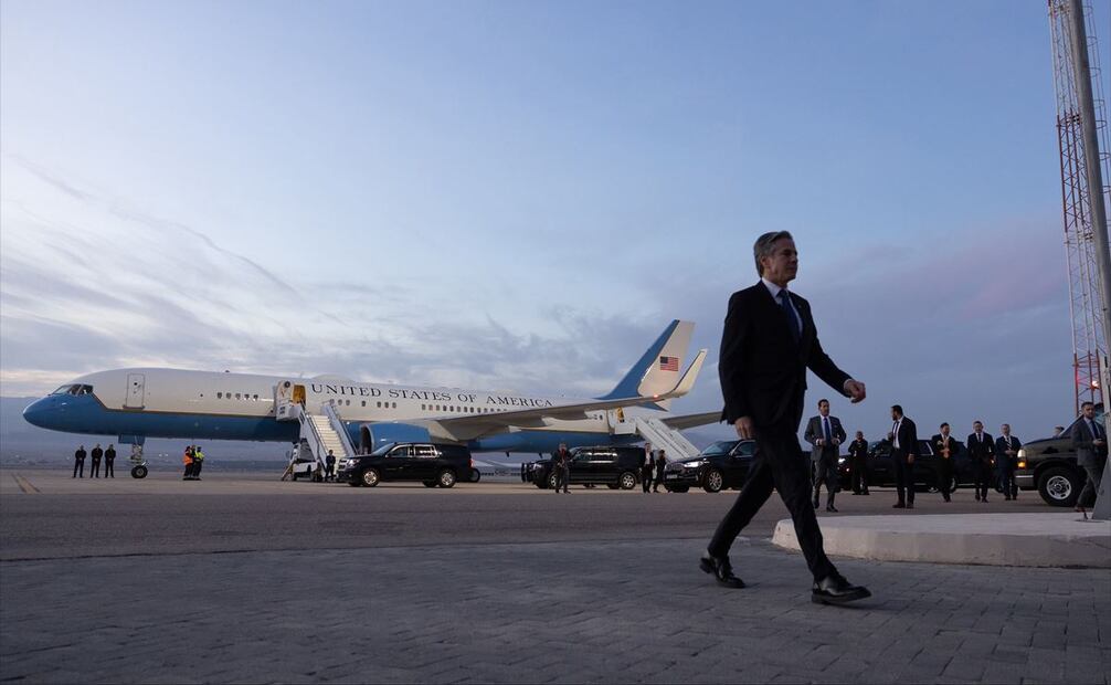El jefe de la diplomacia estadounidense, Antony Blinken, ha viajado desde este miércoles y hasta el viernes a Jordania y Turquía para reunirse con líderes y analizar la situación de inestabilidad en Oriente Medio. Foto: X @StateDept
