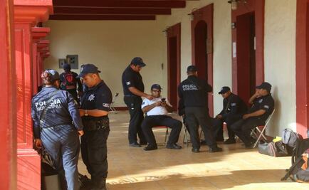 Paran labores policías de Santa Lucía, Oaxaca
