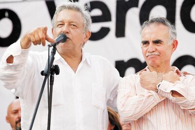 Decisiones de AMLO, bajo fuego en la red 