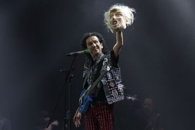 Alex Lora le manda mensaje a Trump en los 50 años de El Tri