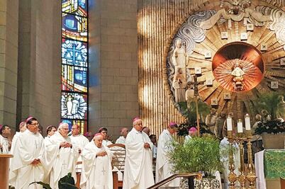 Obispos de EU y México defenderán a migrantes