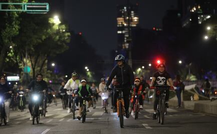 Cientos disfrutan de Rodada nocturna en la CDMX; conoce las alternativas viales