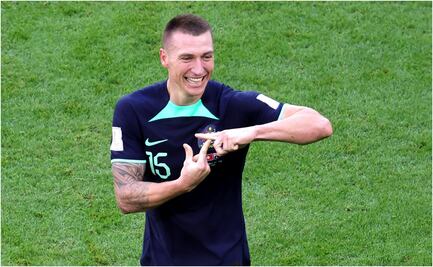 Australia consigue su primera victoria en Qatar tras superar a Túnez