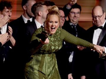 Adele se lleva la noche de los Grammy 2017