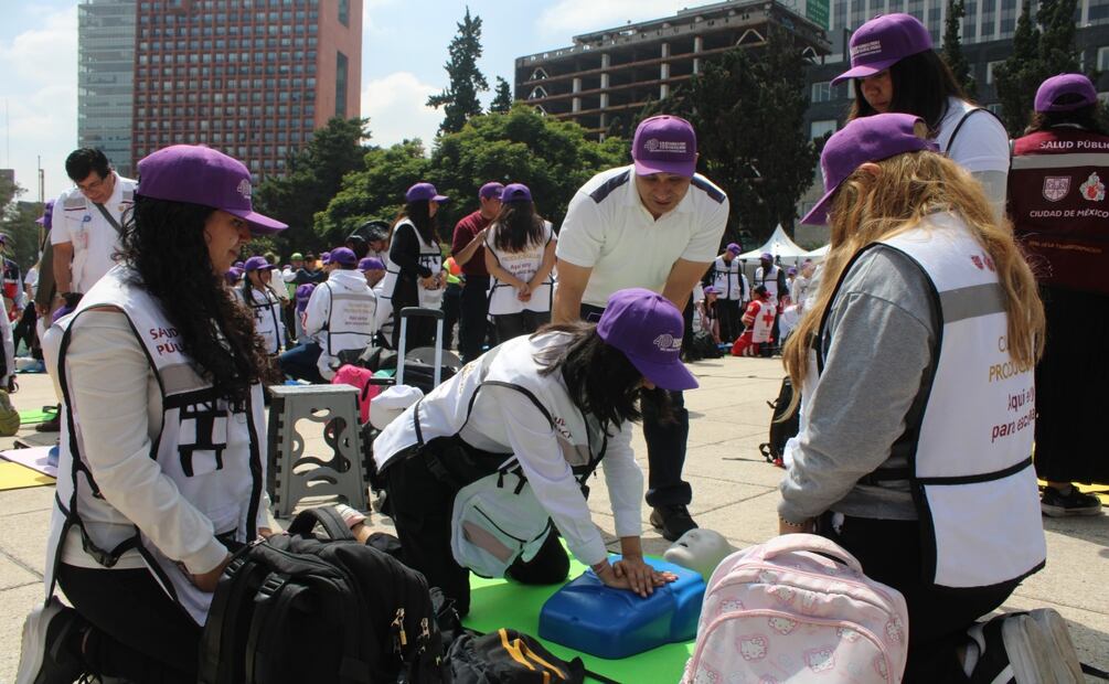 CDMX capacita a 2 mil 500 personas en RCP y primeros auxilios en clase masiva. Darío Luna