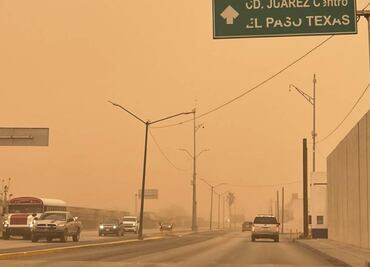 Cielo de Chihuahua se pinta de naranja por vientos de hasta 85 km por hora; reportan cierres carreteros y suspensión de clases