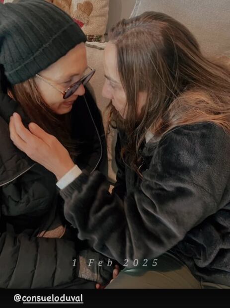 Yolanda Andrade comparte en redes esta foto con su amiga Consuelo Duval.