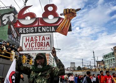 FOTOS: Así fue la marcha del 2 de octubre “ni perdón ni olvido”; se enfrenta bloque negro con policías