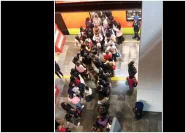 Destaca Metro a usuarias que hicieron fila en Zapata