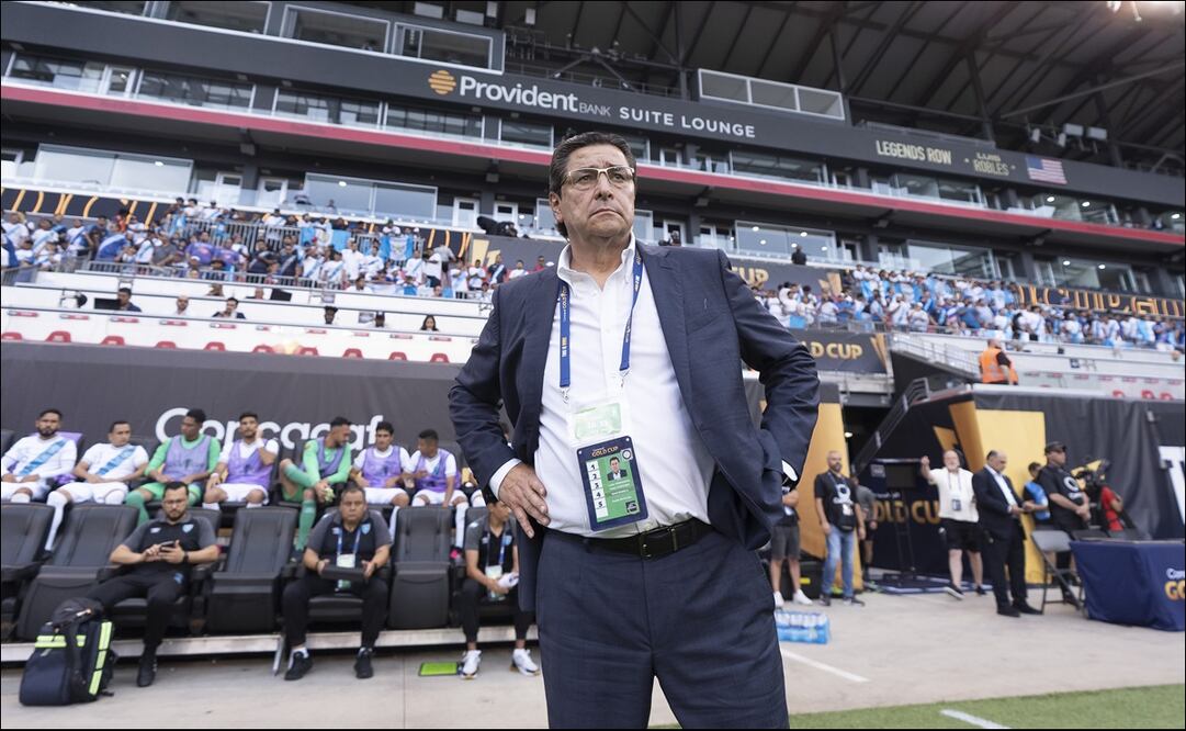 Luis Fernando Tena con Guatemala en la Copa Oro - Foto: Imago7
