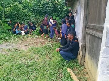 Huyen de la violencia en Pantelhó; buscan asilo en las montañas
