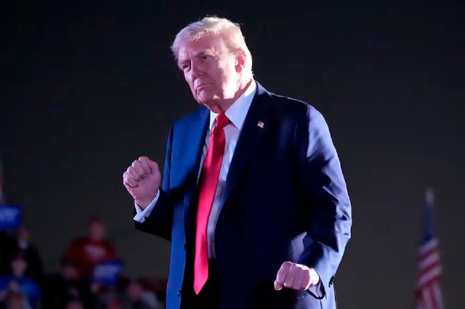 Trump está siendo investigado por conspirar para obstruir el triunfo de Biden tras las elecciones. Foto: AP