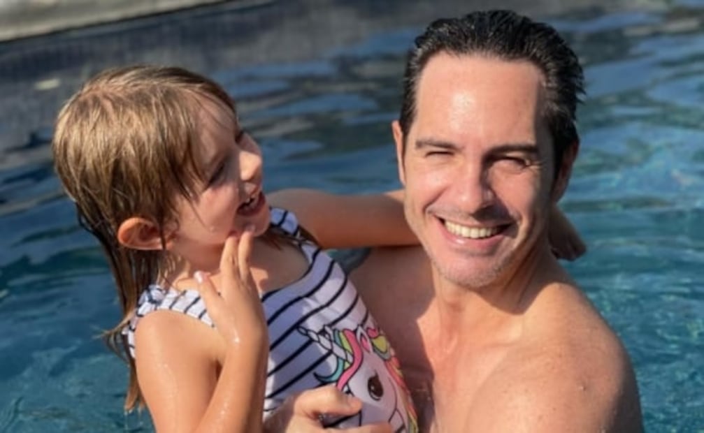 ¿Será actriz? Mauricio Ochmann lleva a su hija Kailani a grabaciones de "Las bravas"