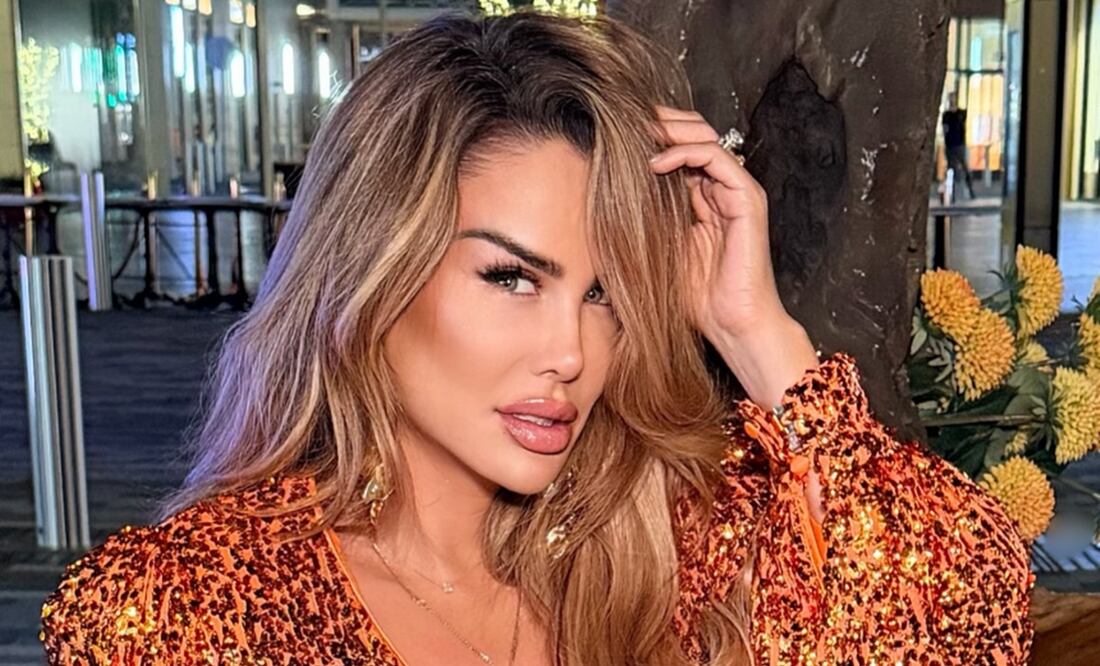 La actriz Ninel Conde presume sus ojos de color a los 49 años.