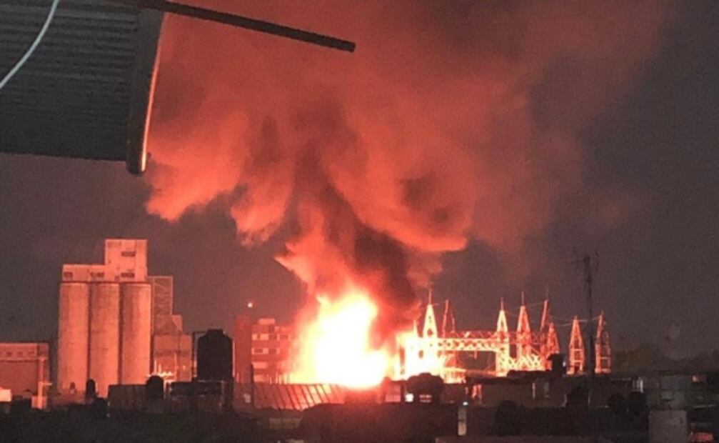 Se incendian instalaciones de la CFE en Morelia, Michoacán