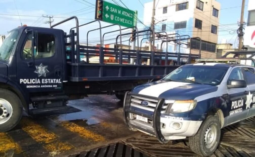 Fuertes lluvias dañan 120 casas con inundaciones de hasta 2 metros de alto en San Mateo Atenco, Edomex